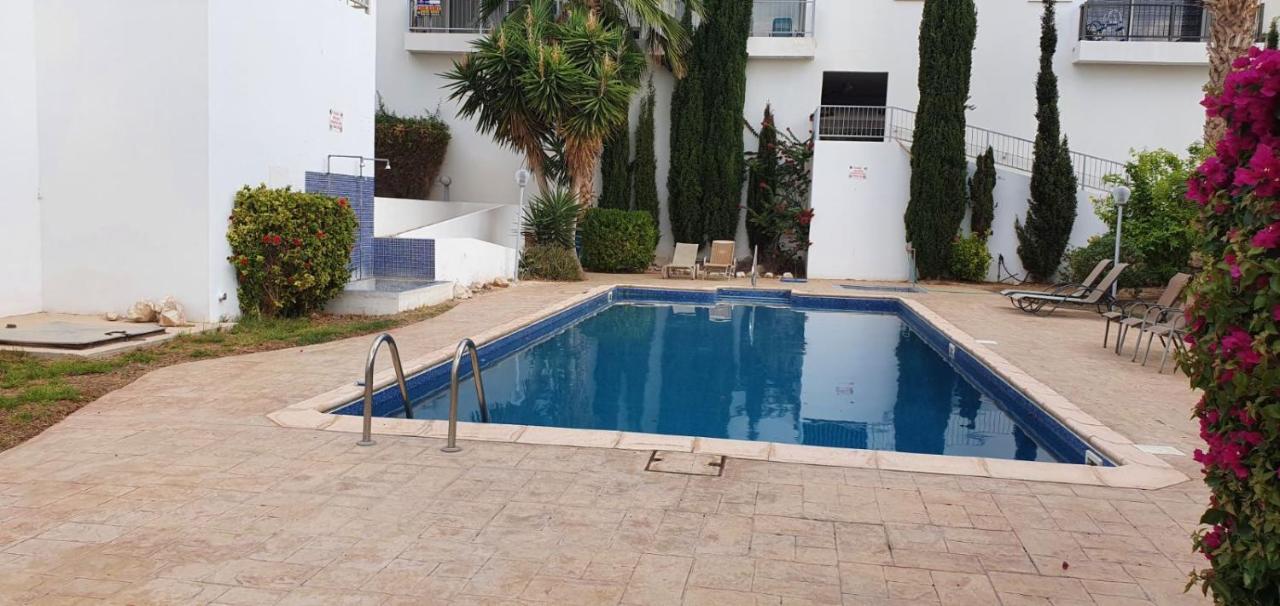 Evros Peyia & Coral Bay Seaview Apartment Extérieur photo