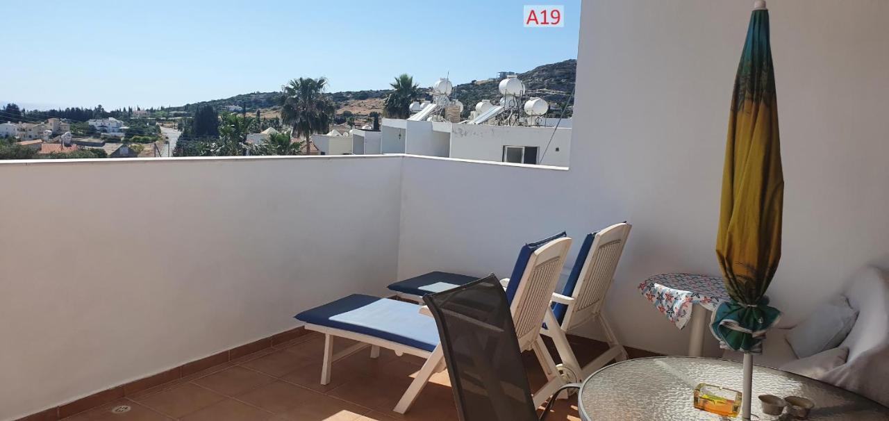 Evros Peyia & Coral Bay Seaview Apartment Extérieur photo