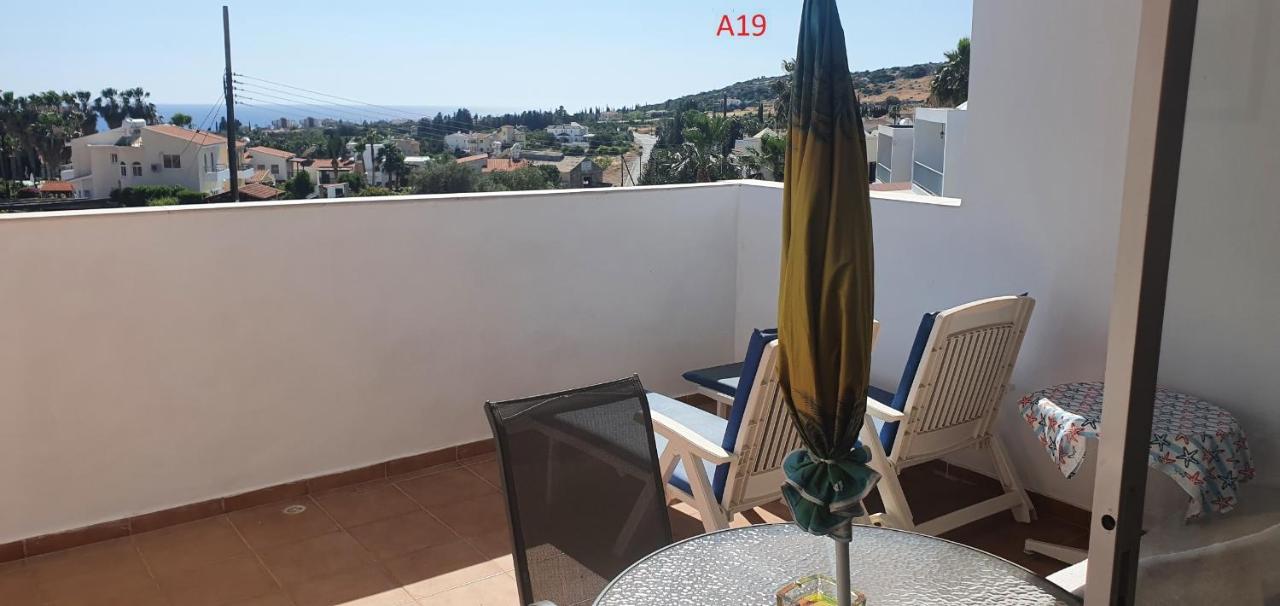 Evros Peyia & Coral Bay Seaview Apartment Extérieur photo